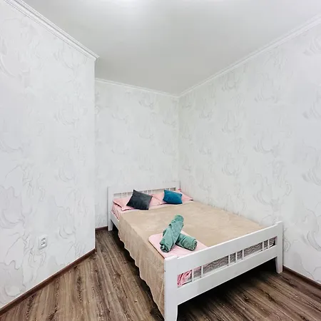 Семейный Уют Около Аэропорта Almaty Exterior photo