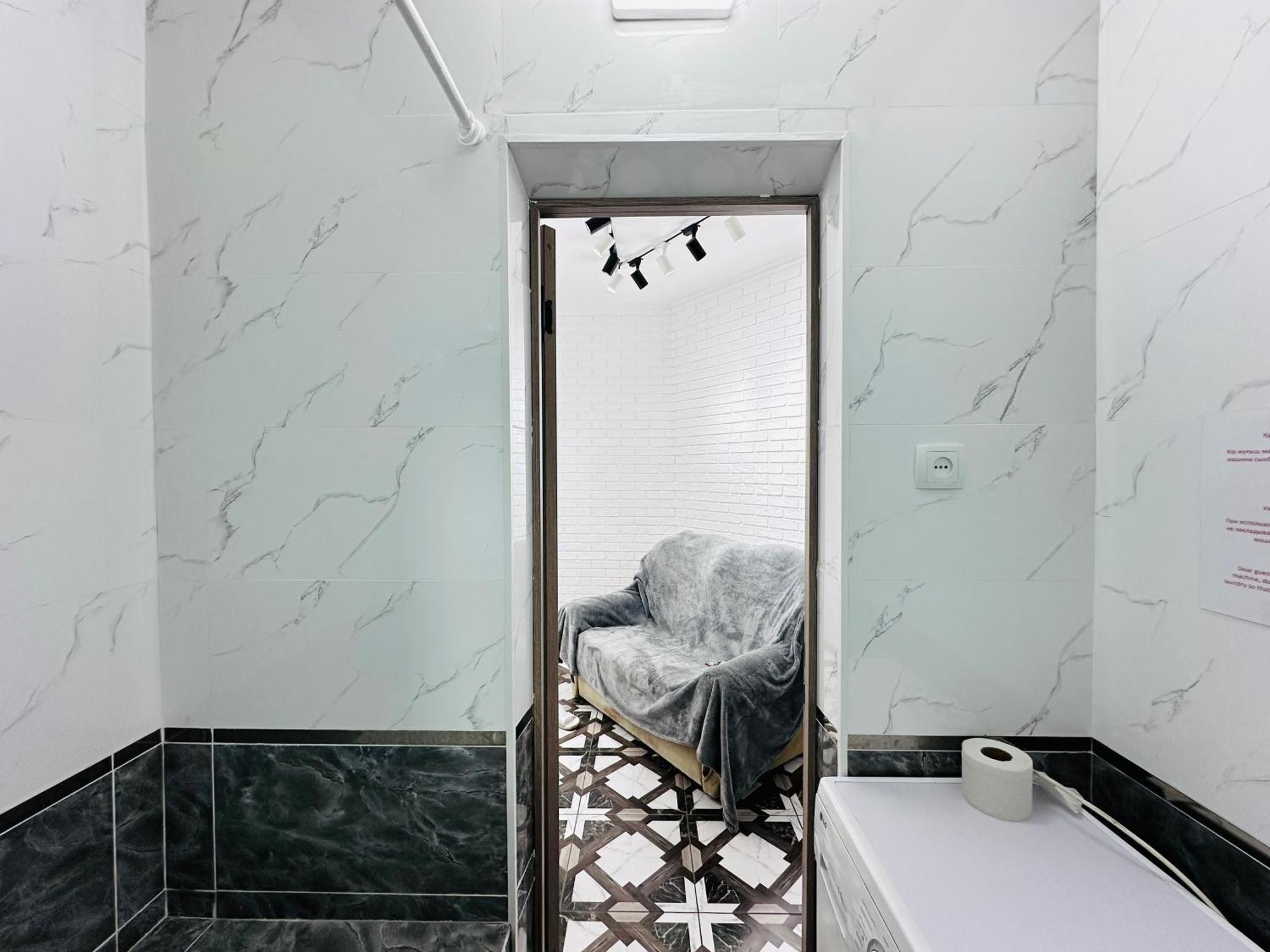 Apartment семейный уют около аэропорта Almaty